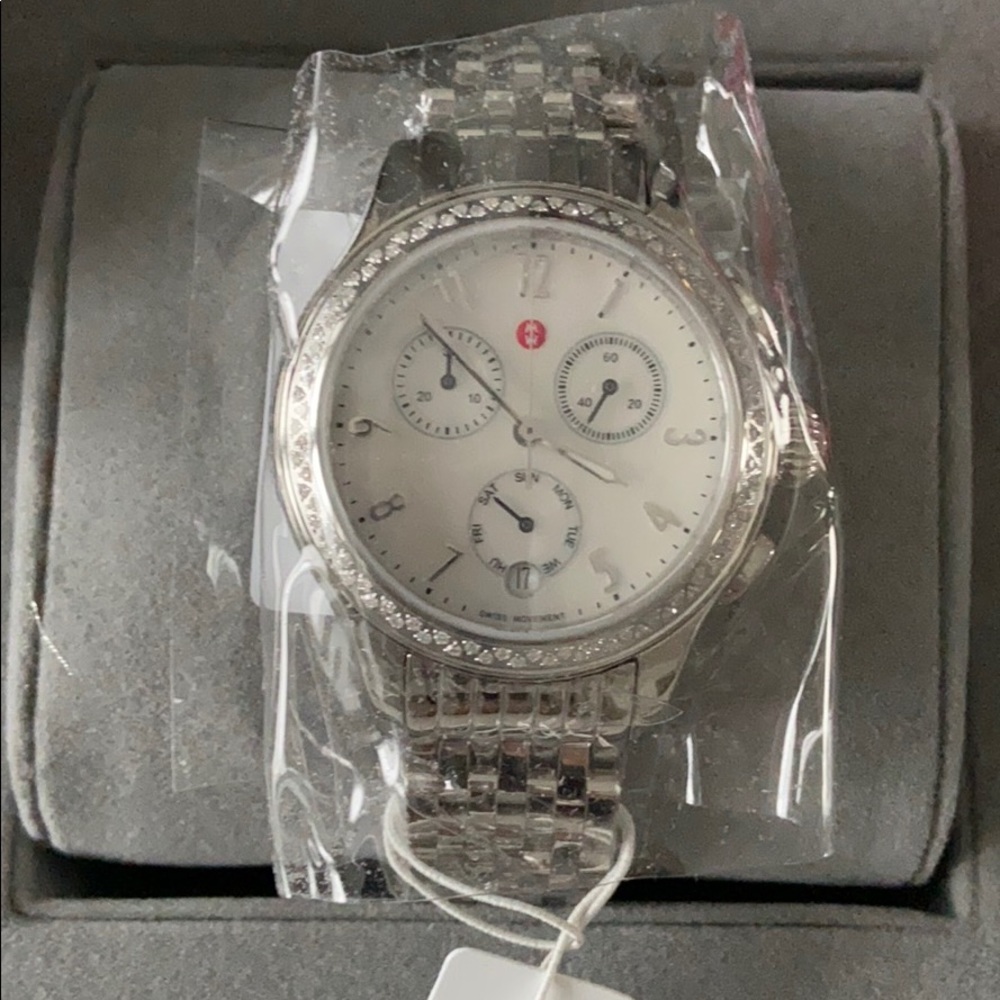 Michele *Brand NEW* still in plastic wrap! - Picture 5 of 8
